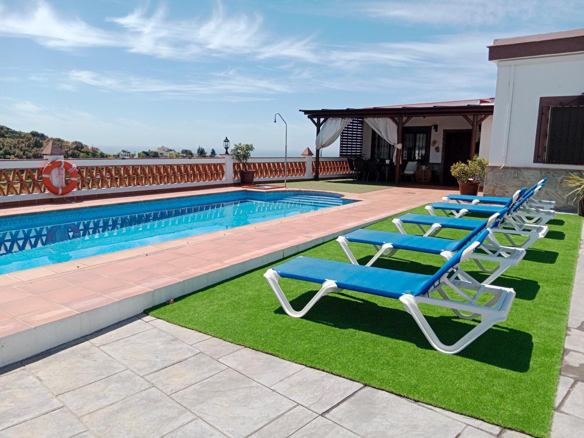Camaron Villa